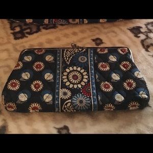 🔴SOLD🔴Vera Bradley Owl Wallet (purse separate)